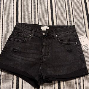 H&M sz 6 Black Denim High Rise Shorts